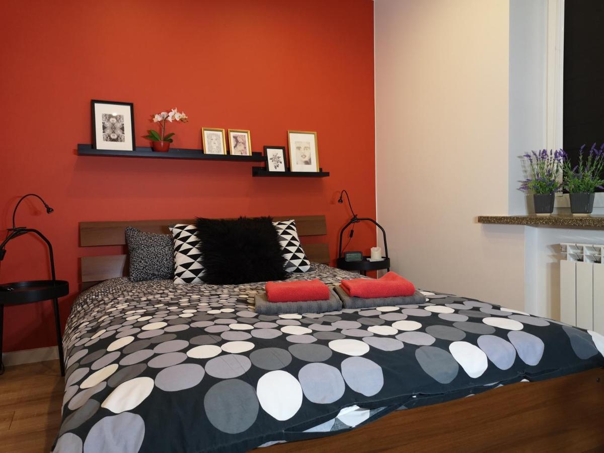 Red Rose Apartament -Parking -Taras- Faktura Vat Kielce Exterior foto